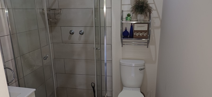 To Let 1 Bedroom Property for Rent in Clubview Gauteng