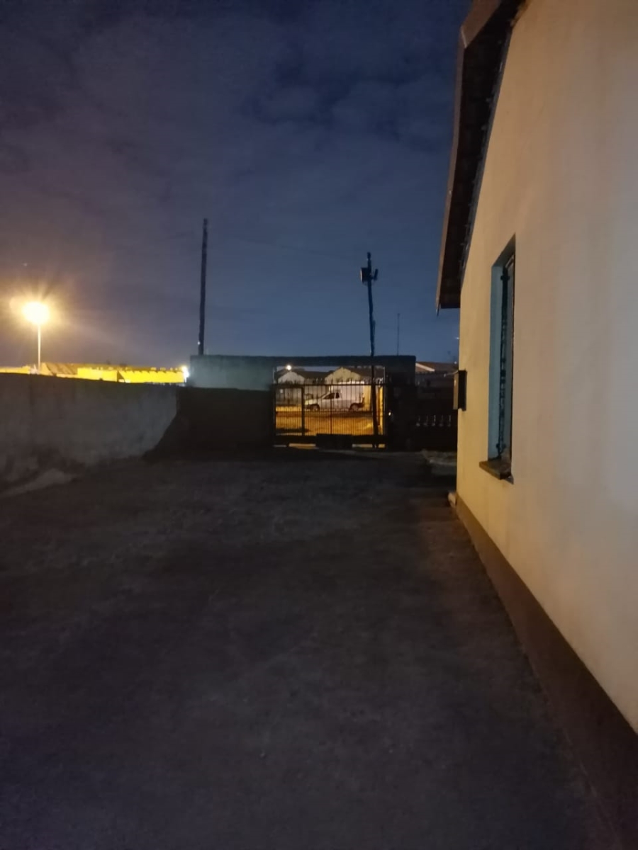 To Let 3 Bedroom Property for Rent in Chiawelo Gauteng