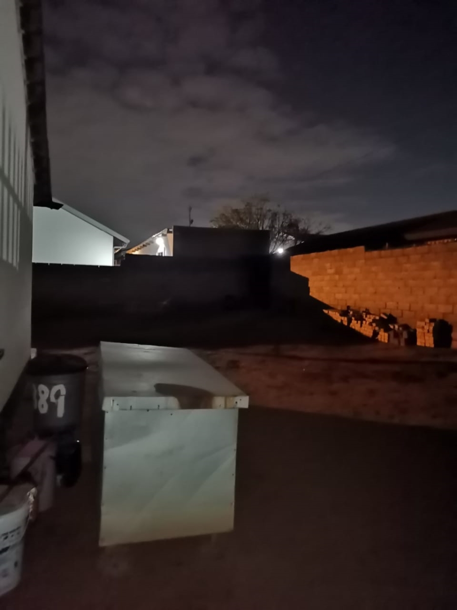 To Let 3 Bedroom Property for Rent in Chiawelo Gauteng