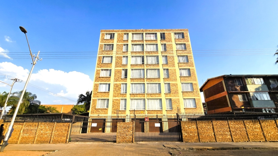 2 Bedroom Property for Sale in Silverton Gauteng