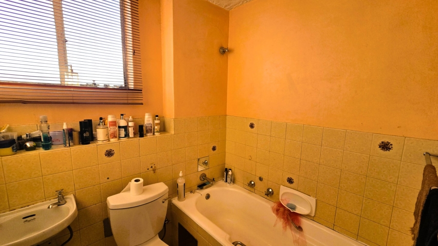 2 Bedroom Property for Sale in Silverton Gauteng