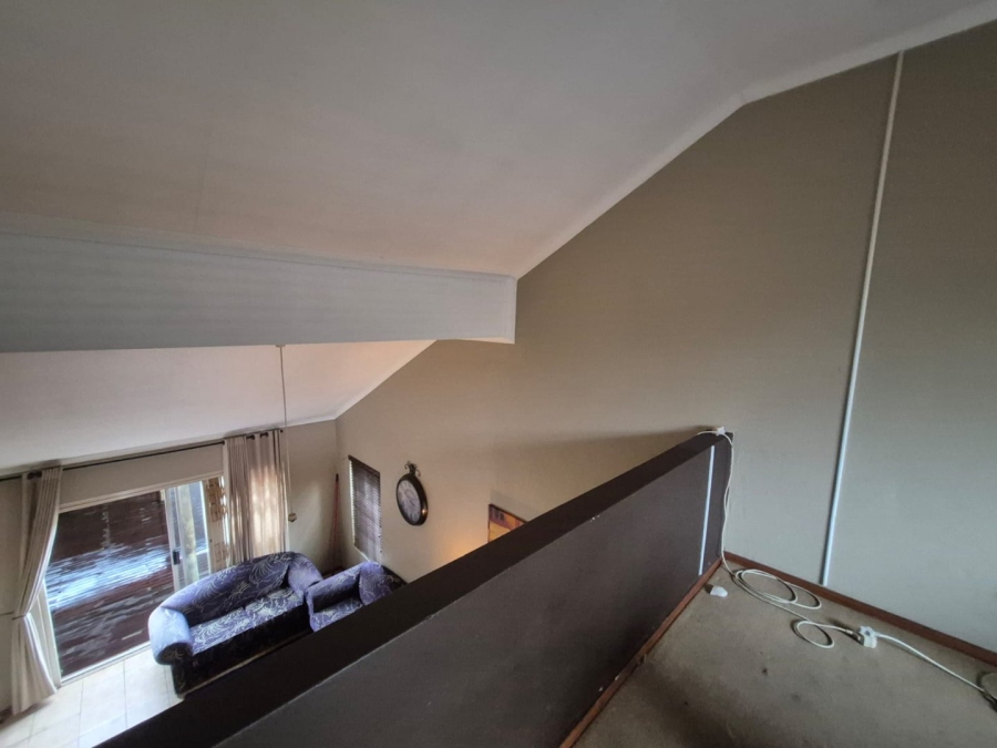 3 Bedroom Property for Sale in Radiokop Gauteng