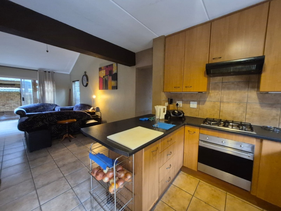 3 Bedroom Property for Sale in Radiokop Gauteng