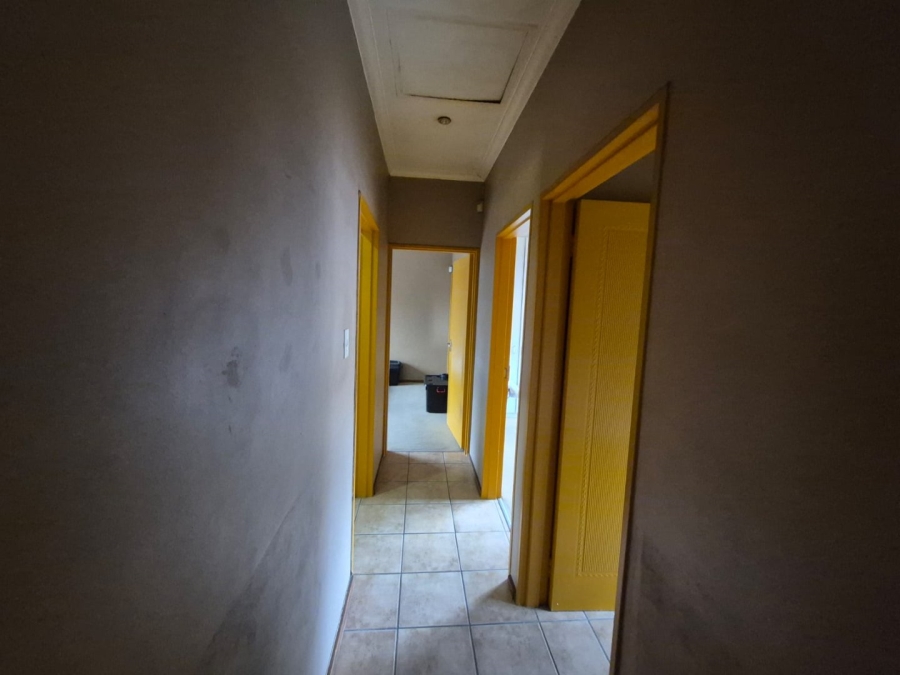 3 Bedroom Property for Sale in Radiokop Gauteng
