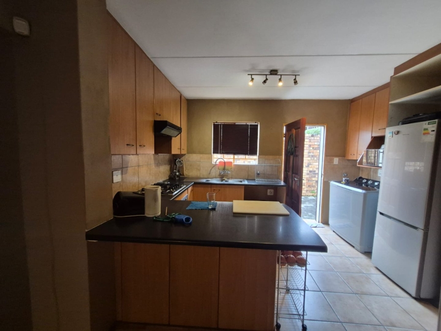 3 Bedroom Property for Sale in Radiokop Gauteng