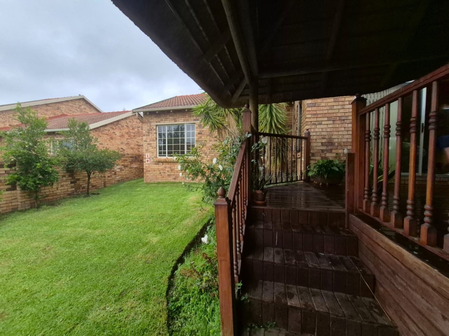 3 Bedroom Property for Sale in Radiokop Gauteng