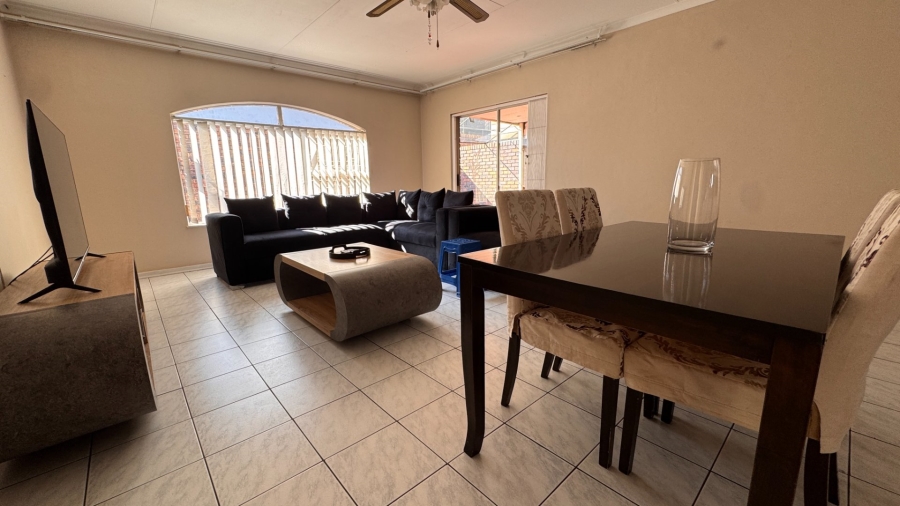 3 Bedroom Property for Sale in Three Rivers Gauteng