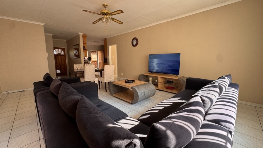 3 Bedroom Property for Sale in Three Rivers Gauteng