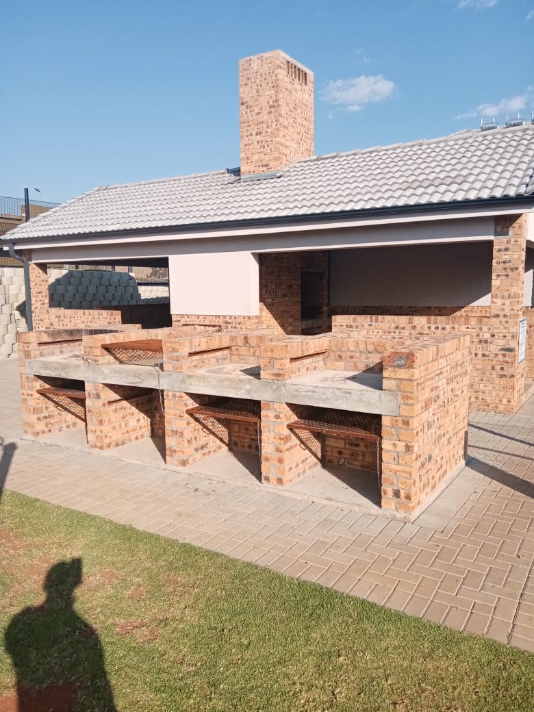 To Let 2 Bedroom Property for Rent in Riverside View Gauteng
