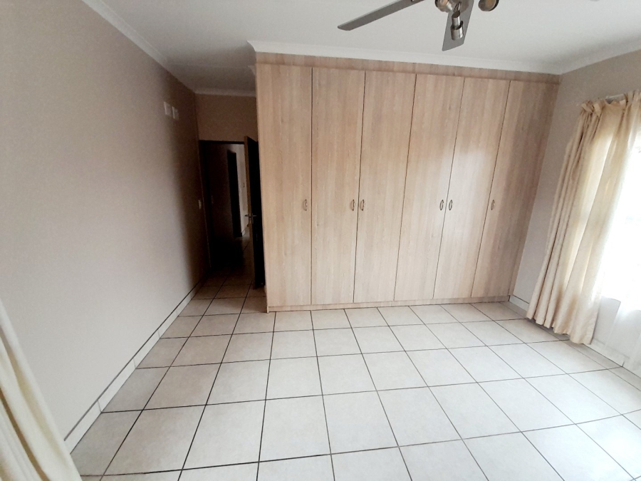 To Let 2 Bedroom Property for Rent in Eldoraigne Gauteng