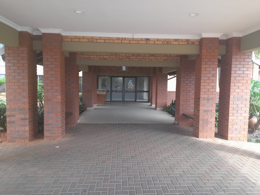 To Let 2 Bedroom Property for Rent in Eldoraigne Gauteng