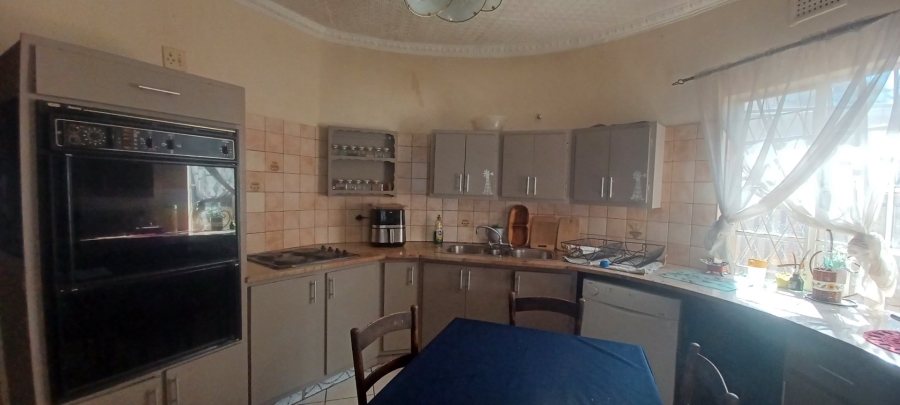 4 Bedroom Property for Sale in Kensington Gauteng