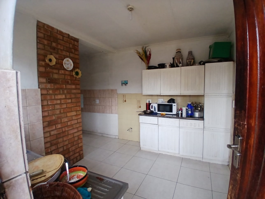 3 Bedroom Property for Sale in Lenasia South Gauteng