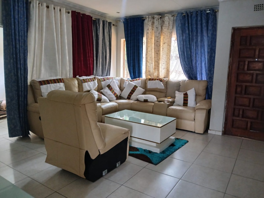 3 Bedroom Property for Sale in Lenasia South Gauteng