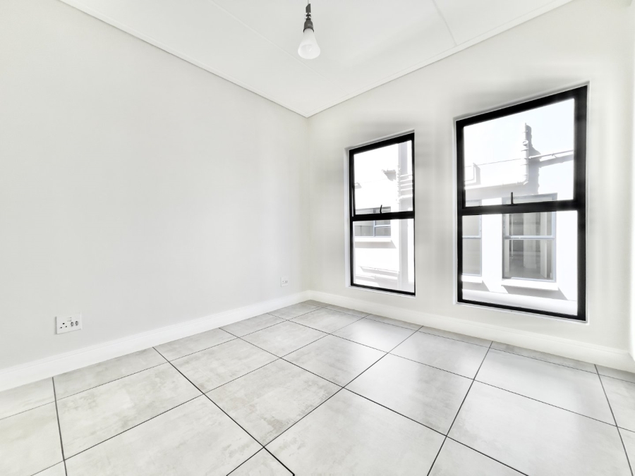 To Let 3 Bedroom Property for Rent in The Polofields Gauteng
