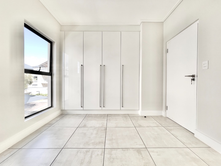 To Let 3 Bedroom Property for Rent in The Polofields Gauteng
