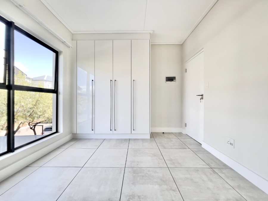To Let 3 Bedroom Property for Rent in The Polofields Gauteng