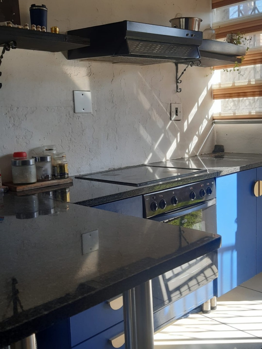 2 Bedroom Property for Sale in Naledi Gauteng