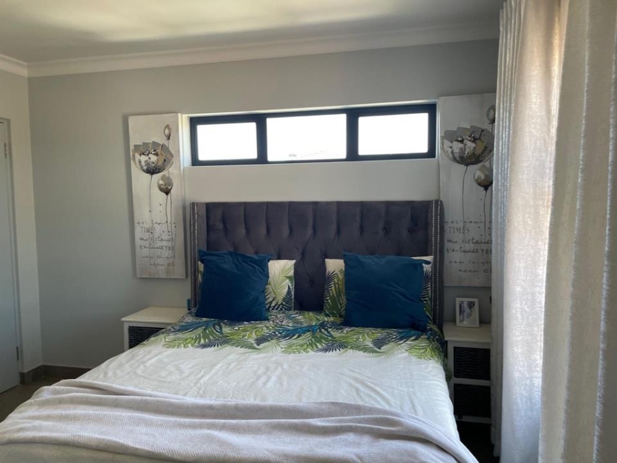To Let 3 Bedroom Property for Rent in Thatchfield Ridge Gauteng