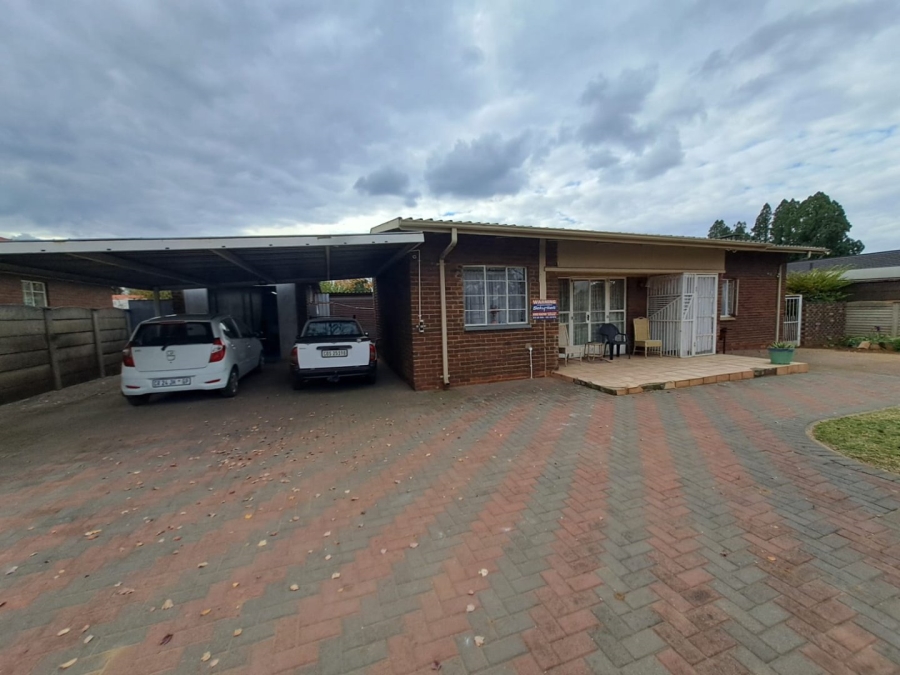 3 Bedroom Property for Sale in Vanderbijlpark SW 1 Gauteng