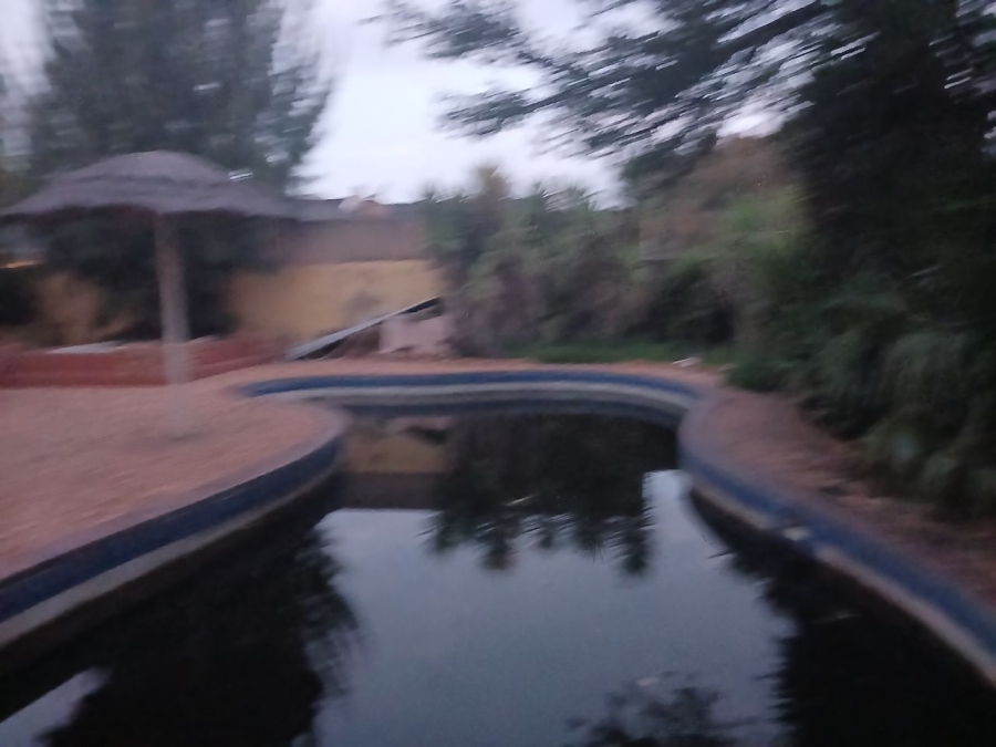 4 Bedroom Property for Sale in Florida Park Gauteng
