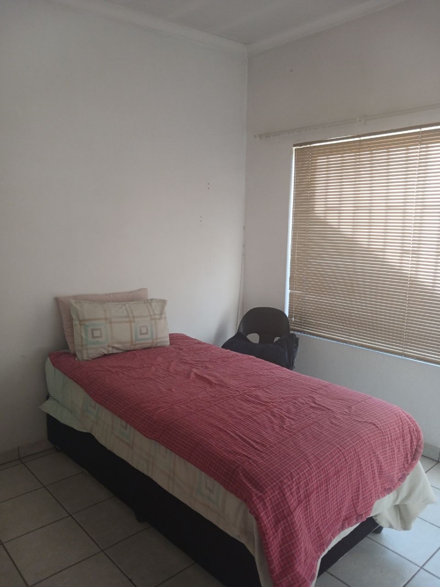 4 Bedroom Property for Sale in Florida Park Gauteng