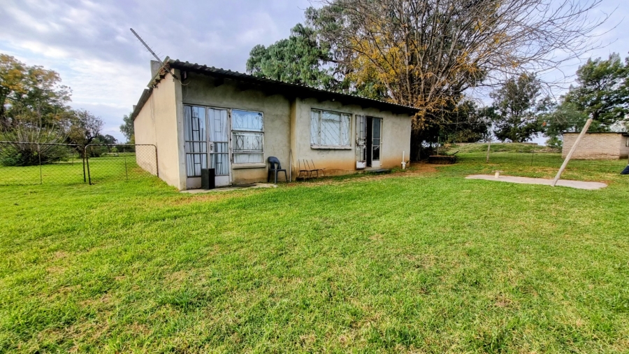 4 Bedroom Property for Sale in Mullerstuine Gauteng
