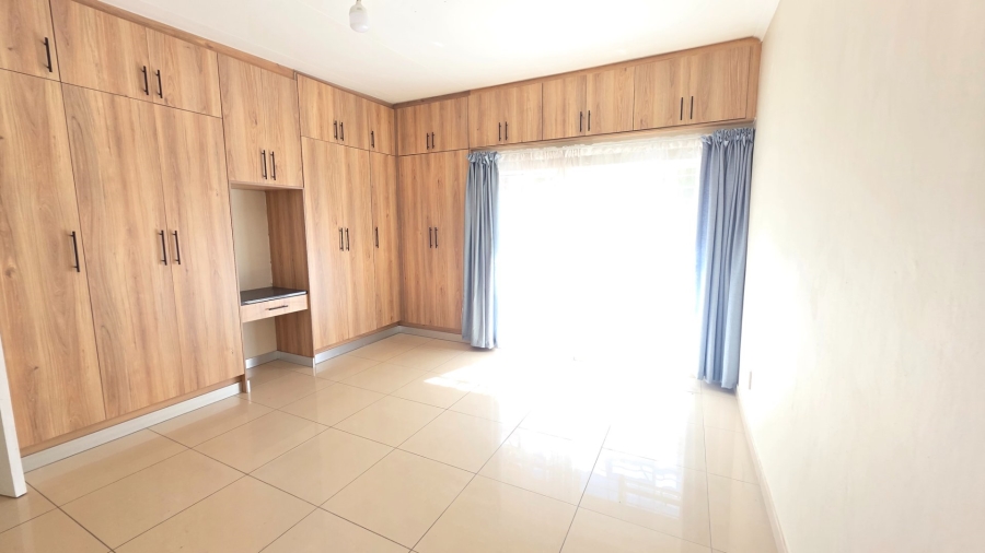 To Let 2 Bedroom Property for Rent in Laudium Gauteng