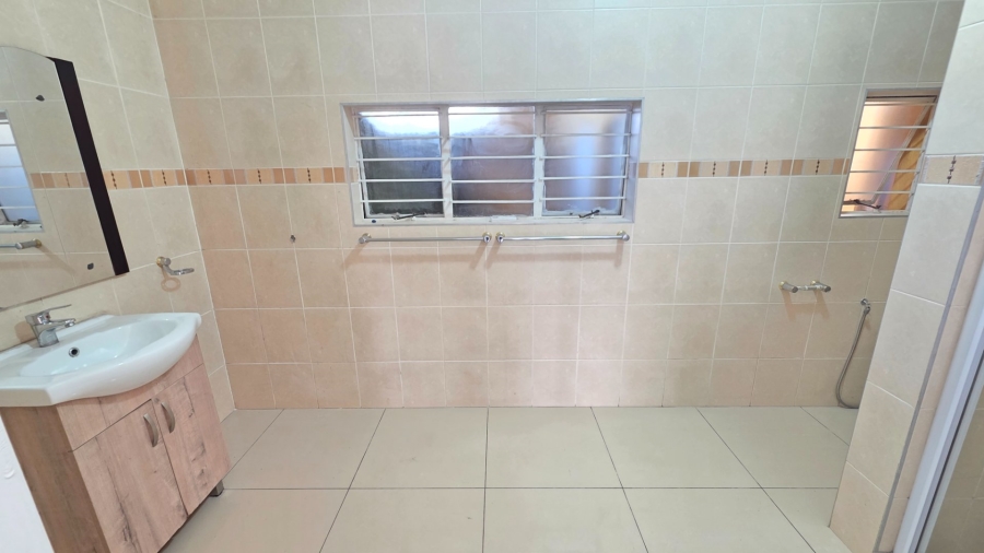 To Let 2 Bedroom Property for Rent in Laudium Gauteng