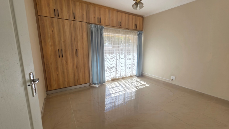 To Let 2 Bedroom Property for Rent in Laudium Gauteng