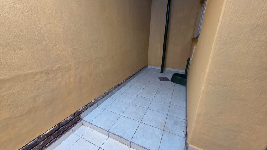 To Let 2 Bedroom Property for Rent in Laudium Gauteng
