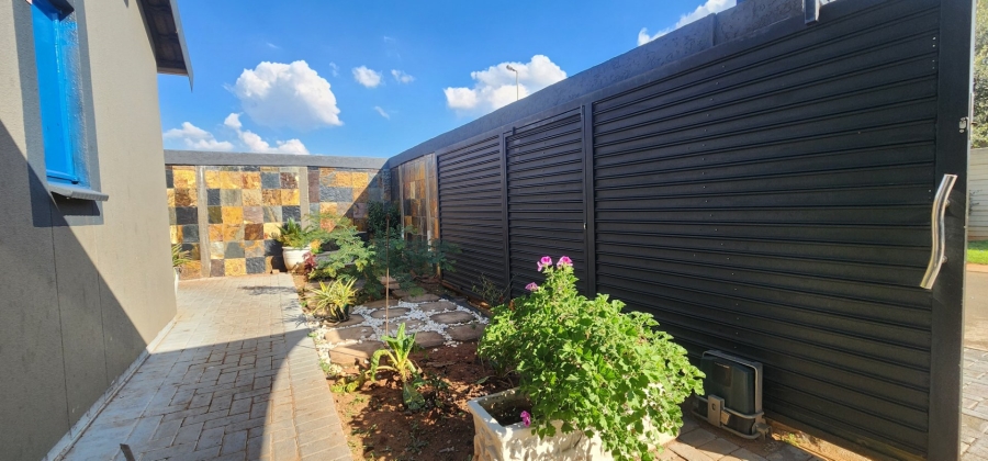3 Bedroom Property for Sale in Sky City Gauteng