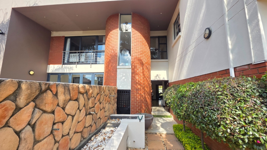  Bedroom Property for Sale in Raslouw Gauteng