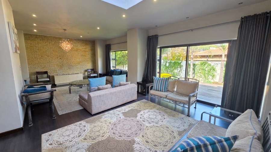  Bedroom Property for Sale in Raslouw Gauteng