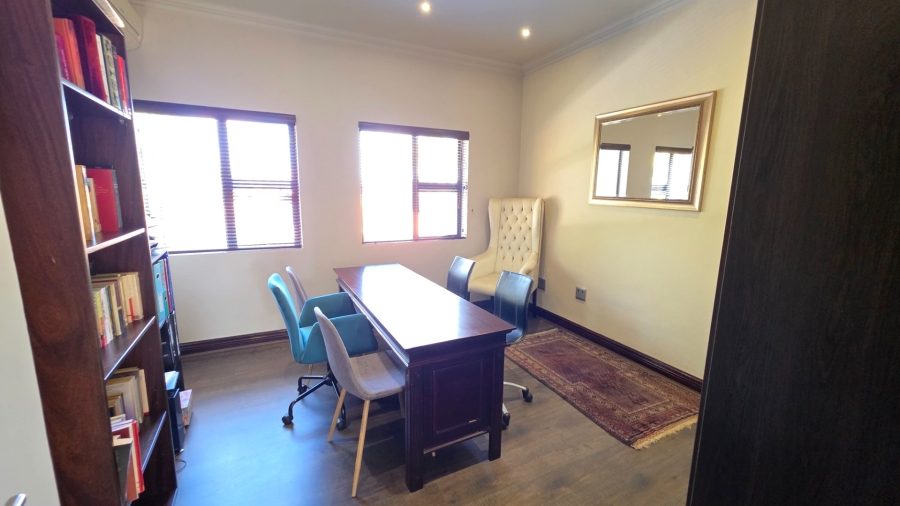  Bedroom Property for Sale in Raslouw Gauteng