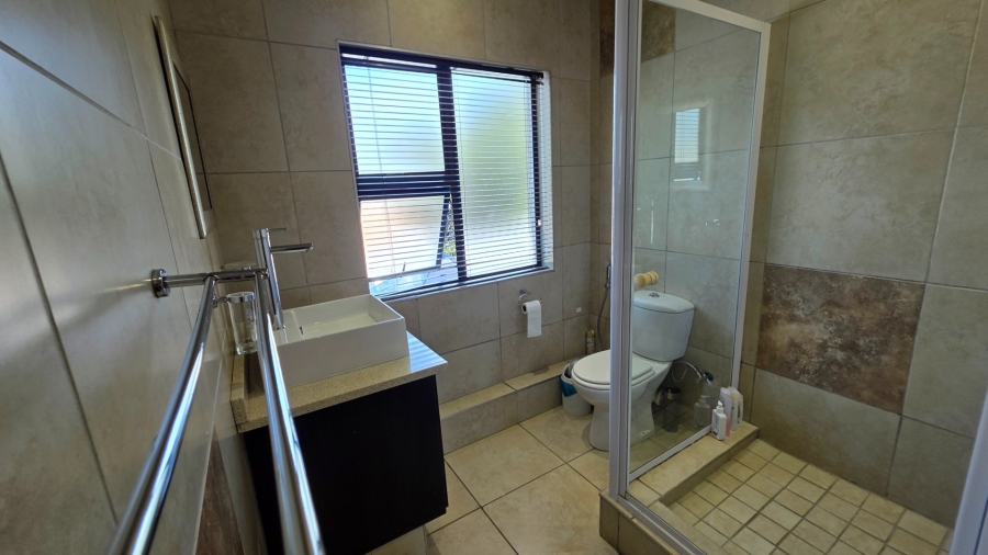  Bedroom Property for Sale in Raslouw Gauteng