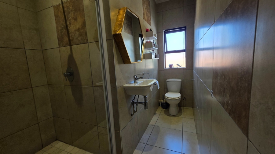  Bedroom Property for Sale in Raslouw Gauteng