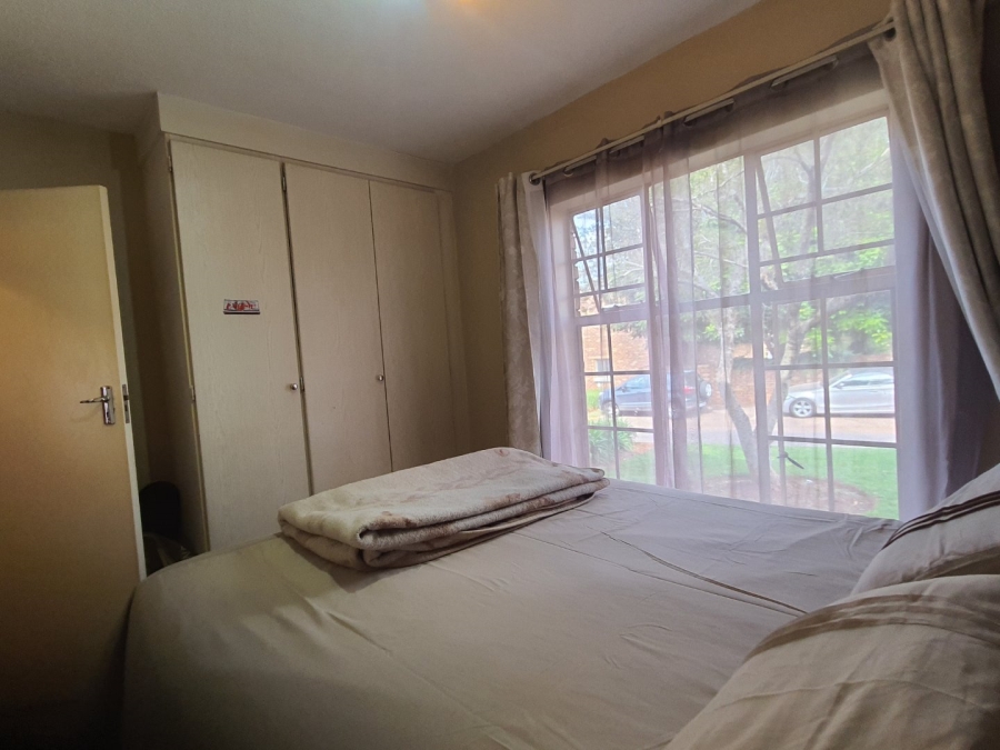 3 Bedroom Property for Sale in Die Hoewes Gauteng