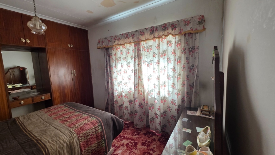 2 Bedroom Property for Sale in Laudium Gauteng