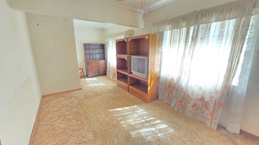 2 Bedroom Property for Sale in Laudium Gauteng