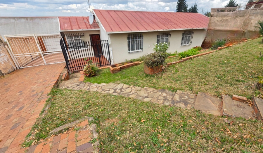 2 Bedroom Property for Sale in Laudium Gauteng