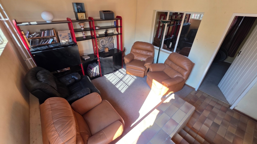 2 Bedroom Property for Sale in Laudium Gauteng