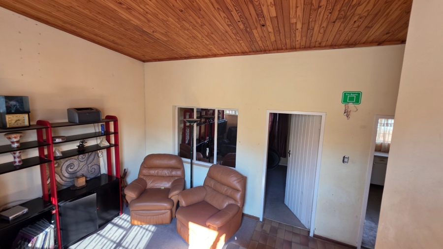 2 Bedroom Property for Sale in Laudium Gauteng
