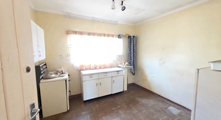 2 Bedroom Property for Sale in Laudium Gauteng