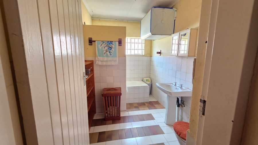 2 Bedroom Property for Sale in Laudium Gauteng