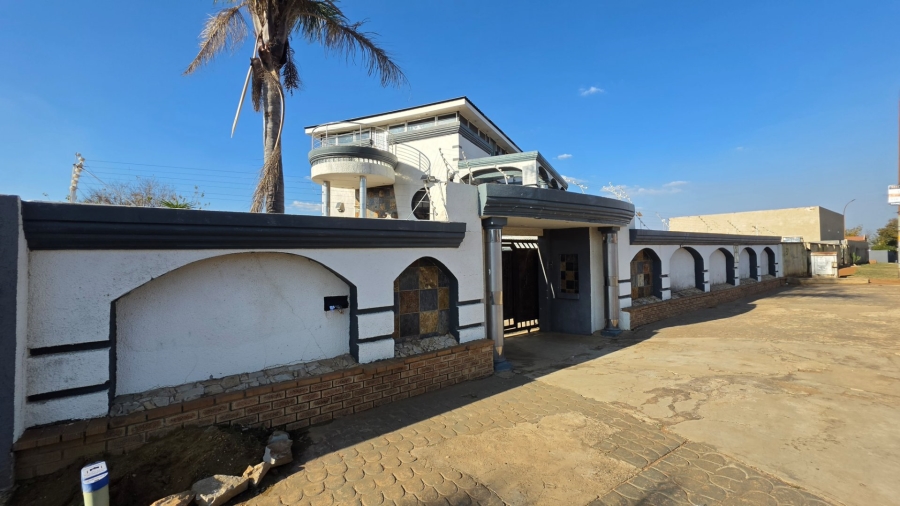 4 Bedroom Property for Sale in Palm Ridge Gauteng