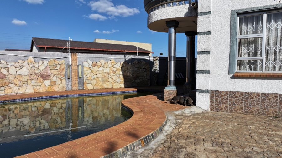 4 Bedroom Property for Sale in Palm Ridge Gauteng