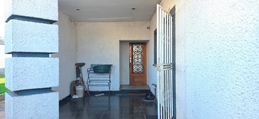 4 Bedroom Property for Sale in Palm Ridge Gauteng