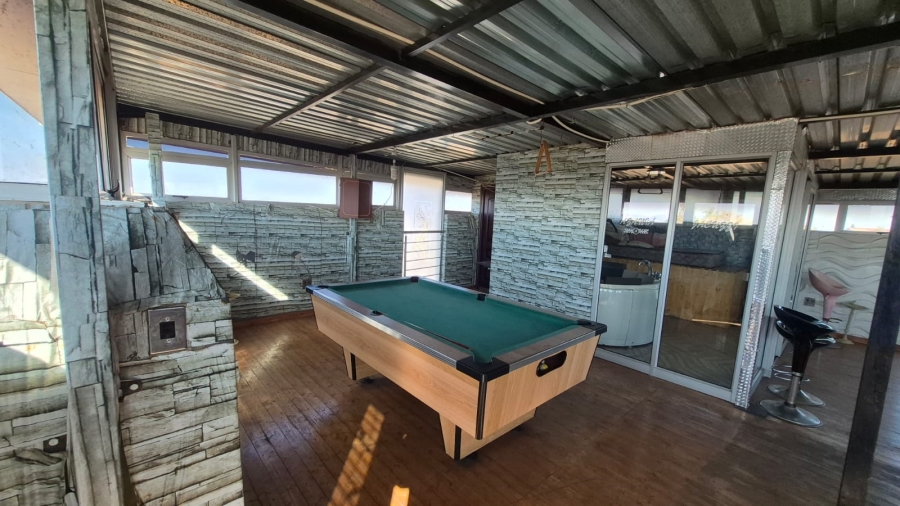 4 Bedroom Property for Sale in Palm Ridge Gauteng