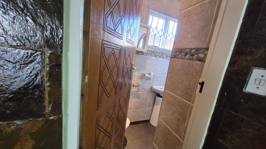 4 Bedroom Property for Sale in Palm Ridge Gauteng